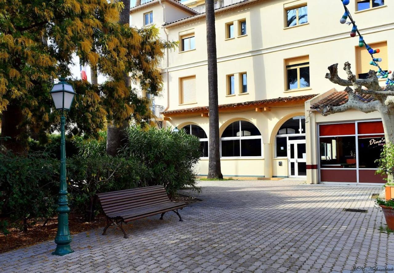 Hostel Santa Maria Cannes Exterior photo