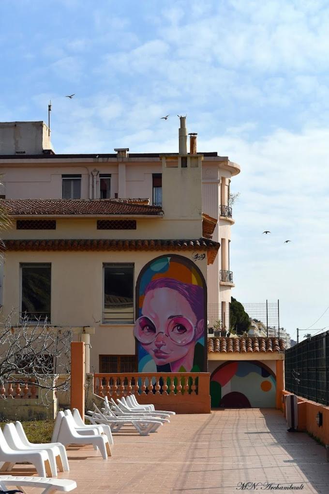 Hostel Santa Maria Cannes Exterior photo