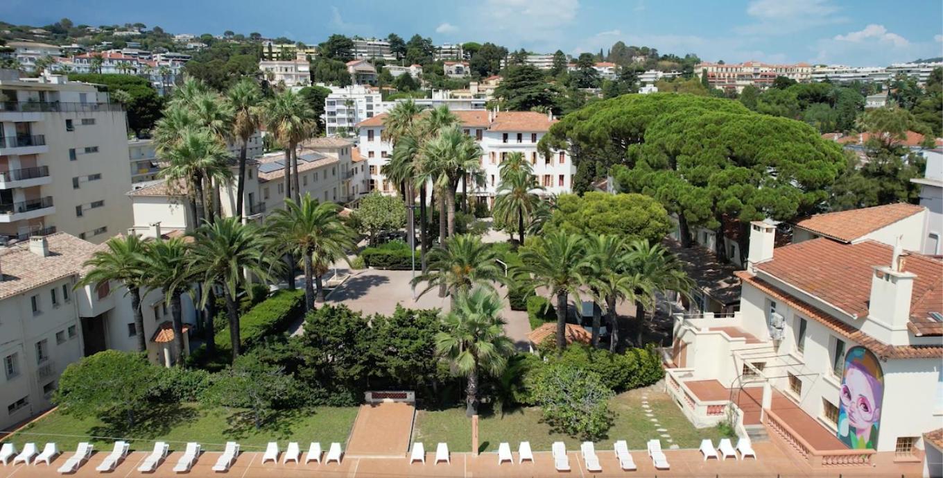 Hostel Santa Maria Cannes Exterior photo